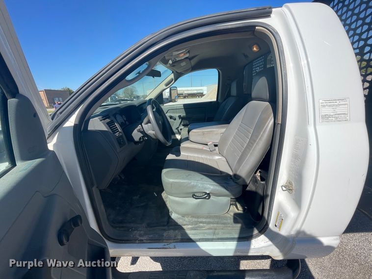 image for item II9466 2009 Dodge Ram 5500  flatbed truck