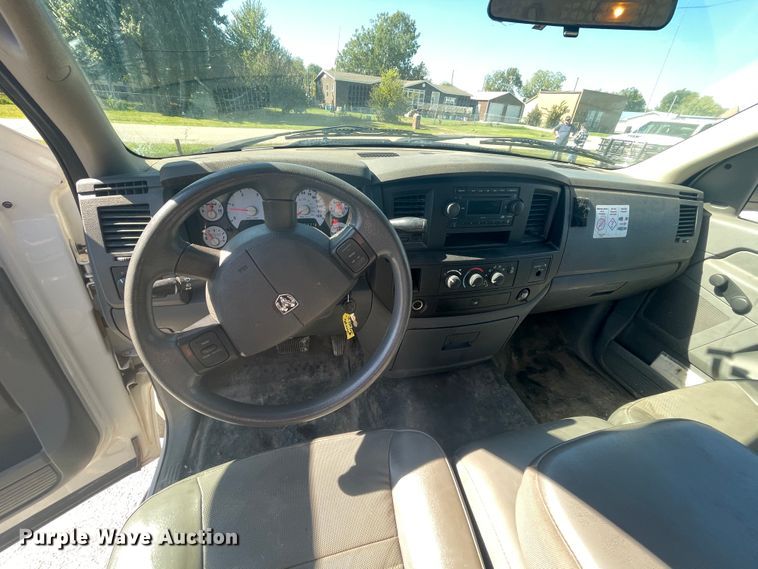 image for item II9466 2009 Dodge Ram 5500  flatbed truck