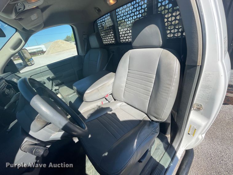 image for item II9466 2009 Dodge Ram 5500  flatbed truck