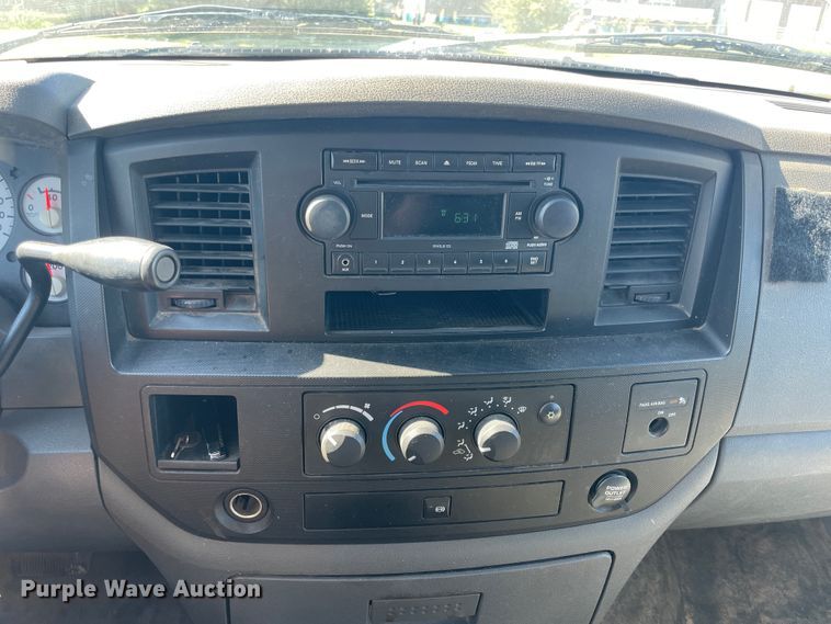 image for item II9466 2009 Dodge Ram 5500  flatbed truck