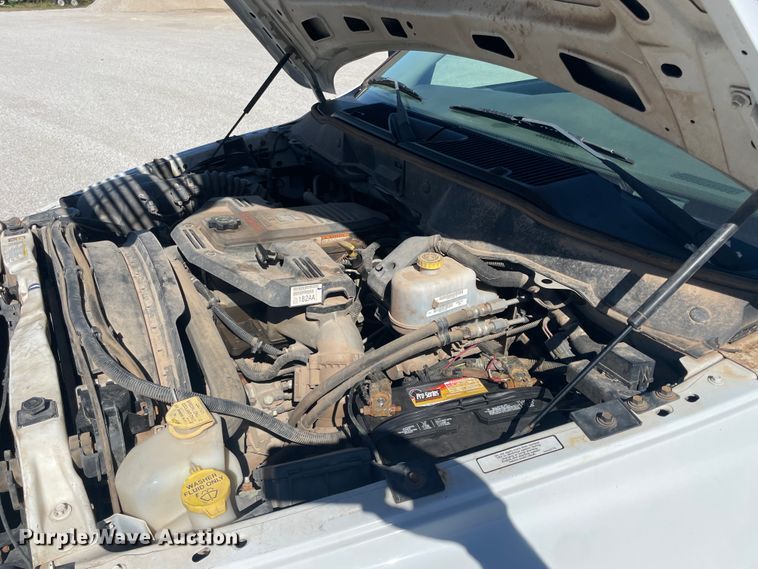 image for item II9466 2009 Dodge Ram 5500  flatbed truck