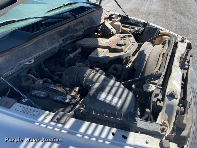 image for item II9466 2009 Dodge Ram 5500  flatbed truck