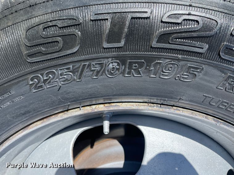 image for item II9466 2009 Dodge Ram 5500  flatbed truck