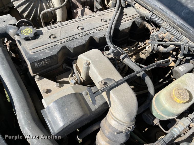 image for item IK9585 2002 Dodge Ram 3500  flatbed pickup truck