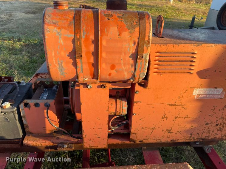 image for item IK9586 Lincoln  welder