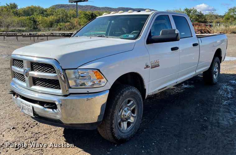 image for item IK9602 2013 Dodge Ram 3500  Crew Cab pickup truck