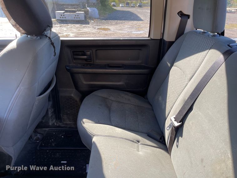 image for item IK9602 2013 Dodge Ram 3500  Crew Cab pickup truck