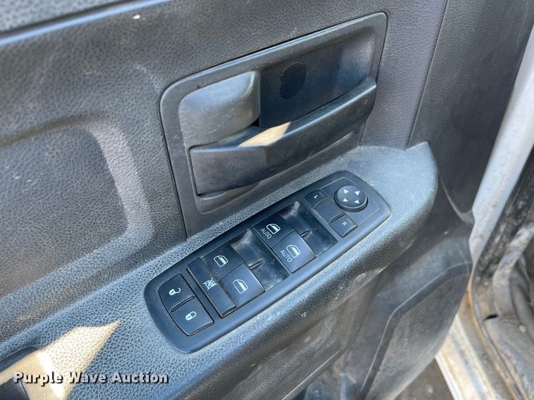 image for item IK9606 2011 Dodge Ram 5500  Crew Cab utility / service truck