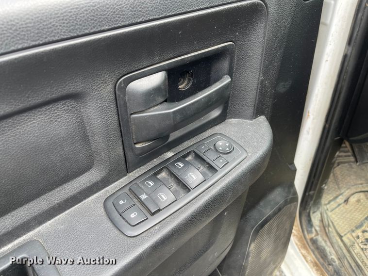 image for item IK9632 2014 Dodge Ram 1500  Crew Cab pickup truck