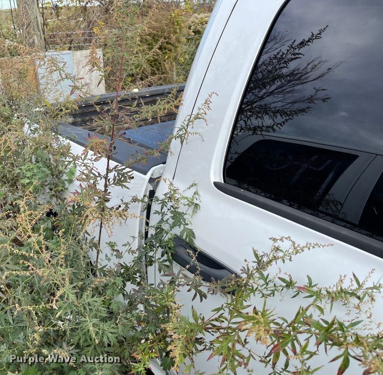 image for item IK9633 2014 Dodge Ram 1500  Crew Cab pickup truck