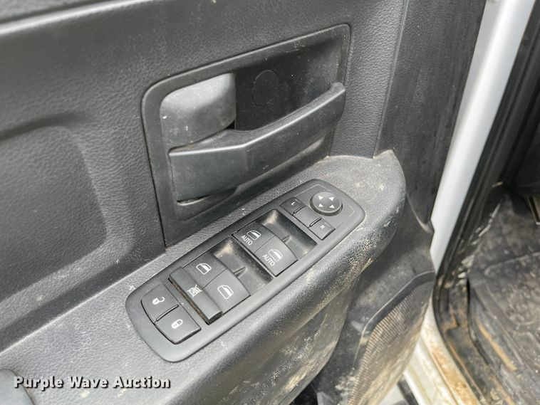 image for item IK9633 2014 Dodge Ram 1500  Crew Cab pickup truck