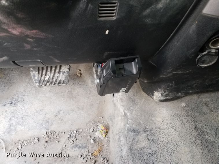 image for item IK9637 2014 Dodge Ram 5500  Crew Cab flatbed truck