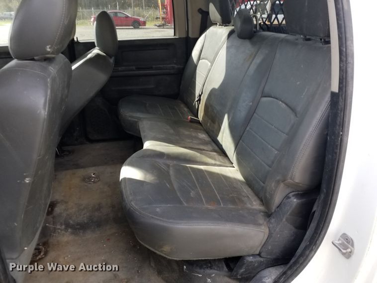 image for item IK9637 2014 Dodge Ram 5500  Crew Cab flatbed truck