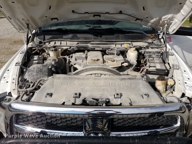 image for item IK9637 2014 Dodge Ram 5500  Crew Cab flatbed truck