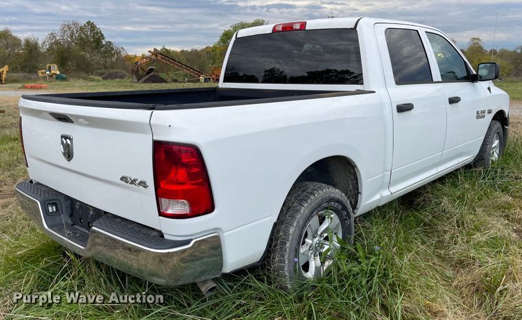 image for item IK9644 2014 Dodge Ram 1500  Crew Cab pickup truck