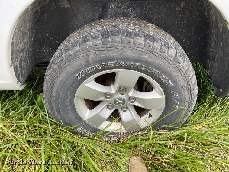 image for item IK9644 2014 Dodge Ram 1500  Crew Cab pickup truck