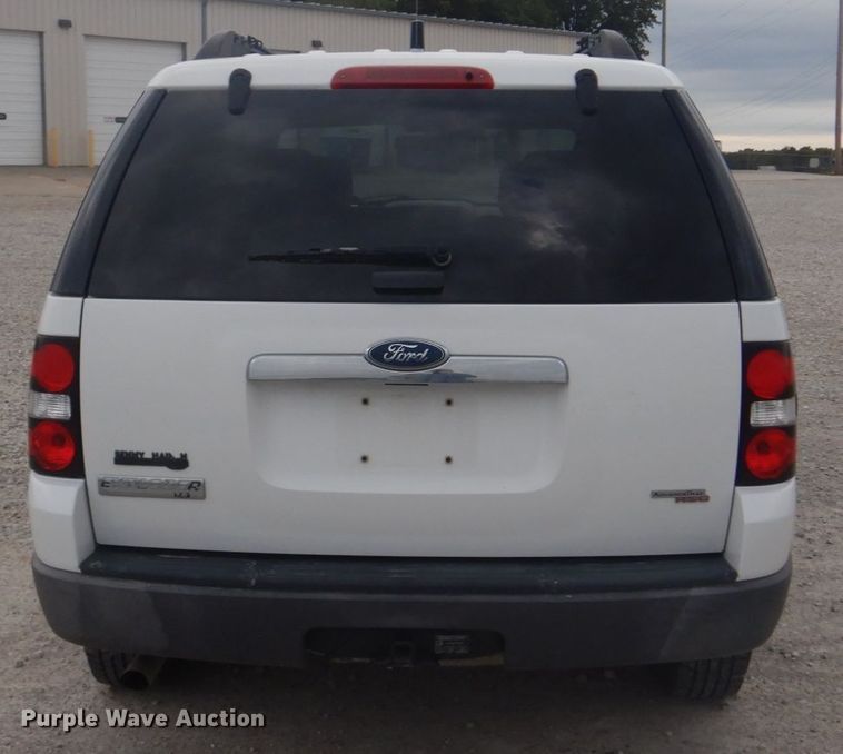 image for item IM9535 2006 Ford Explorer XLT  SUV