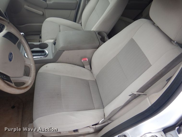 image for item IM9535 2006 Ford Explorer XLT  SUV