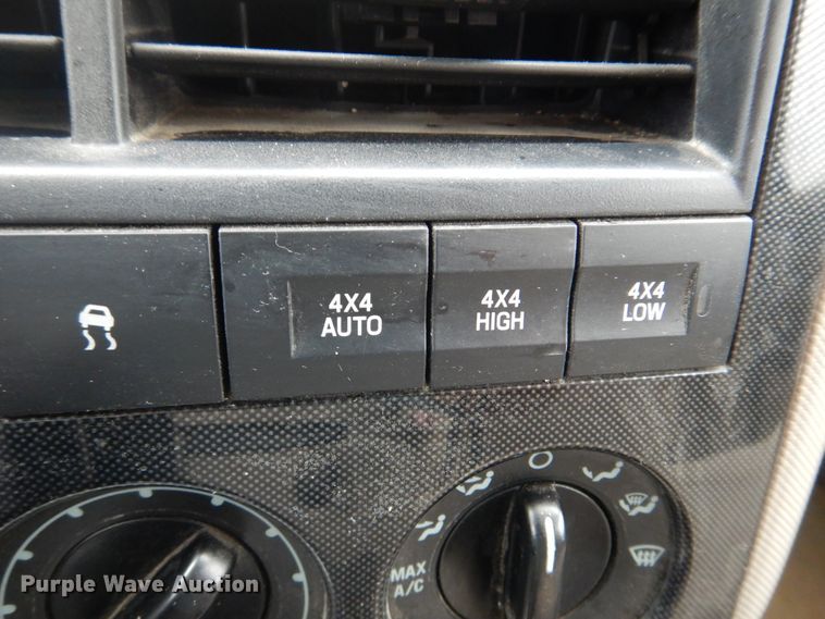 image for item IM9535 2006 Ford Explorer XLT  SUV