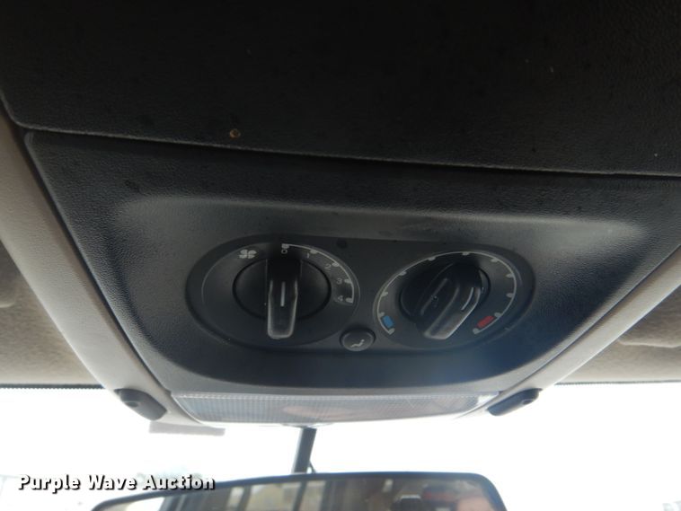 image for item IM9535 2006 Ford Explorer XLT  SUV