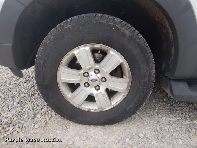 image for item IM9535 2006 Ford Explorer XLT  SUV