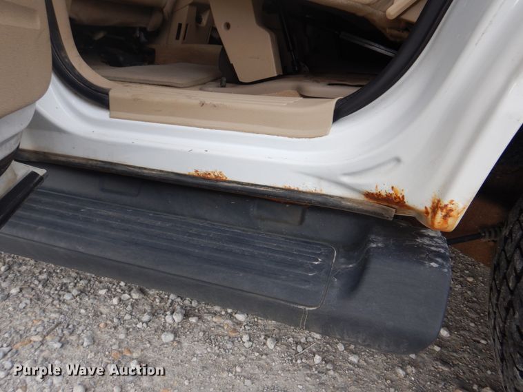 image for item IM9536 2006 Ford Explorer XLT  SUV