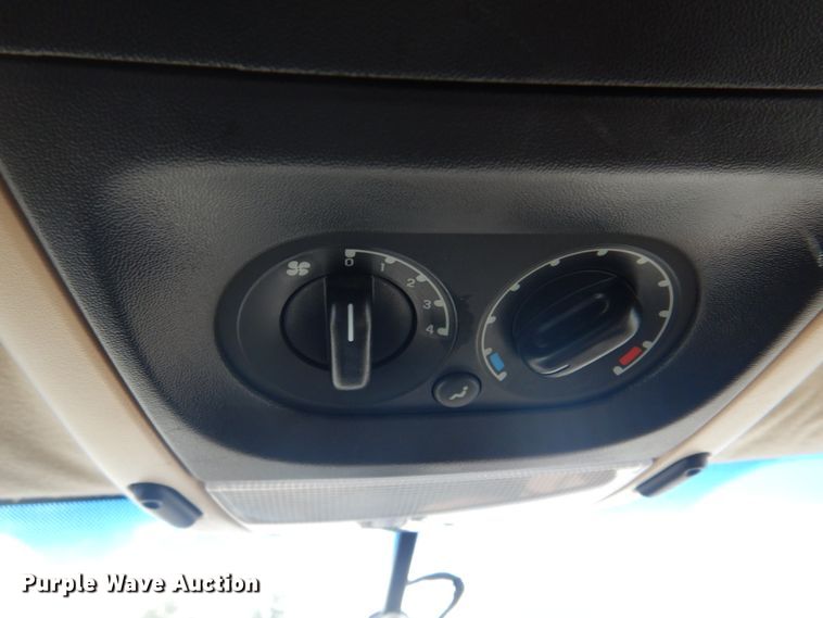 image for item IM9536 2006 Ford Explorer XLT  SUV