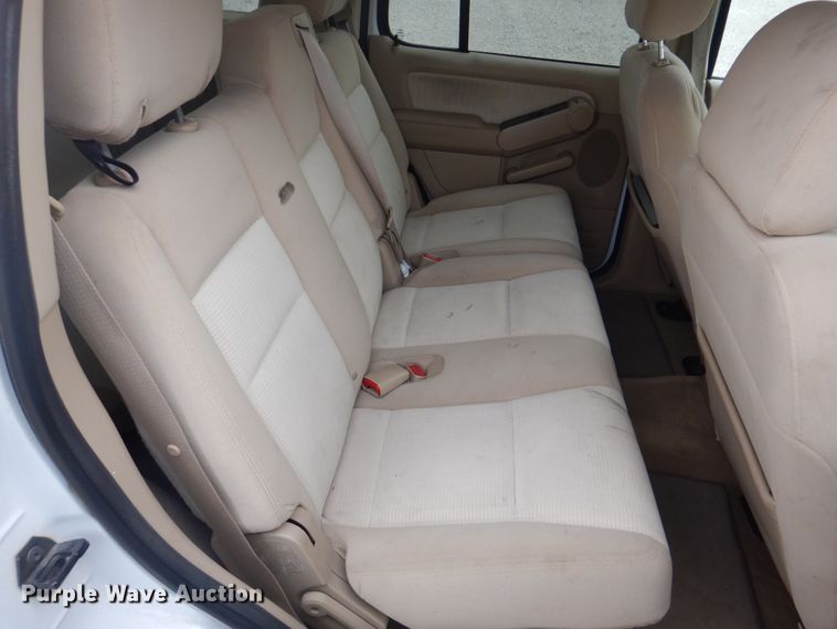 image for item IM9536 2006 Ford Explorer XLT  SUV