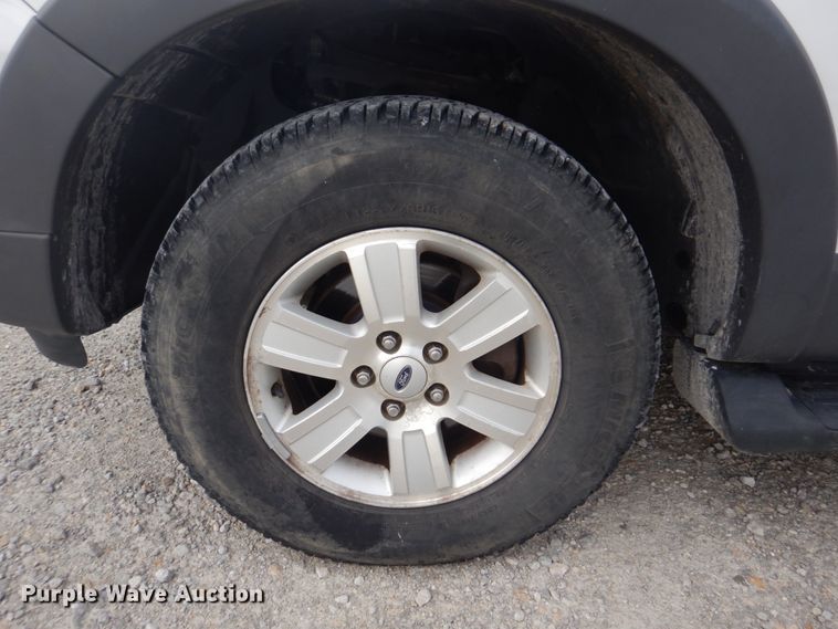 image for item IM9536 2006 Ford Explorer XLT  SUV