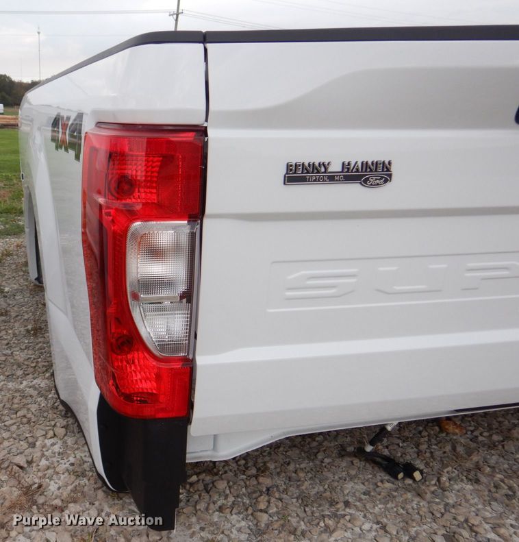 image for item IM9541 Pickup truck bed