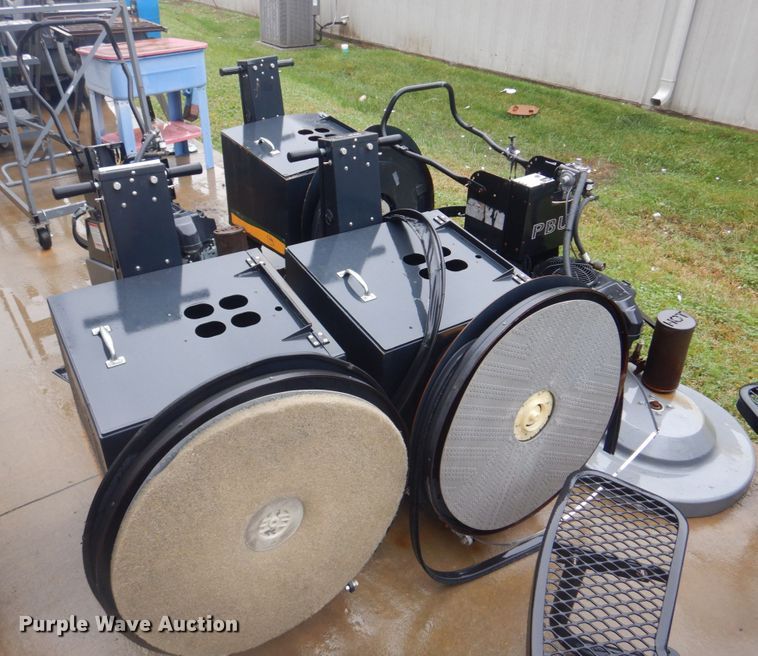 image for item IM9543 (5) floor buffers