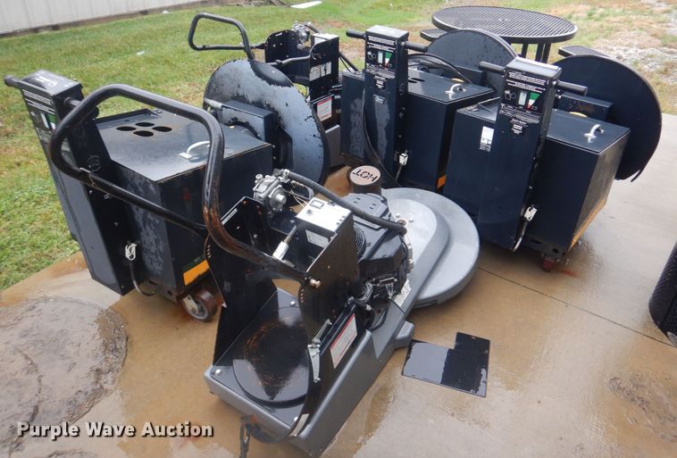 image for item IM9543 (5) floor buffers