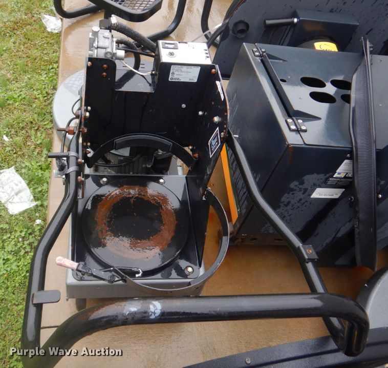 image for item IM9543 (5) floor buffers