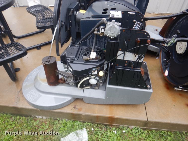 image for item IM9543 (5) floor buffers