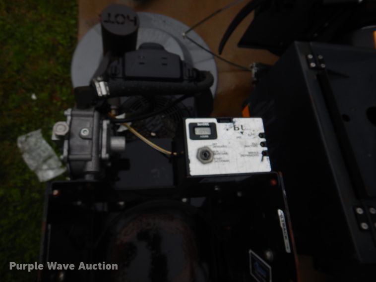 image for item IM9543 (5) floor buffers