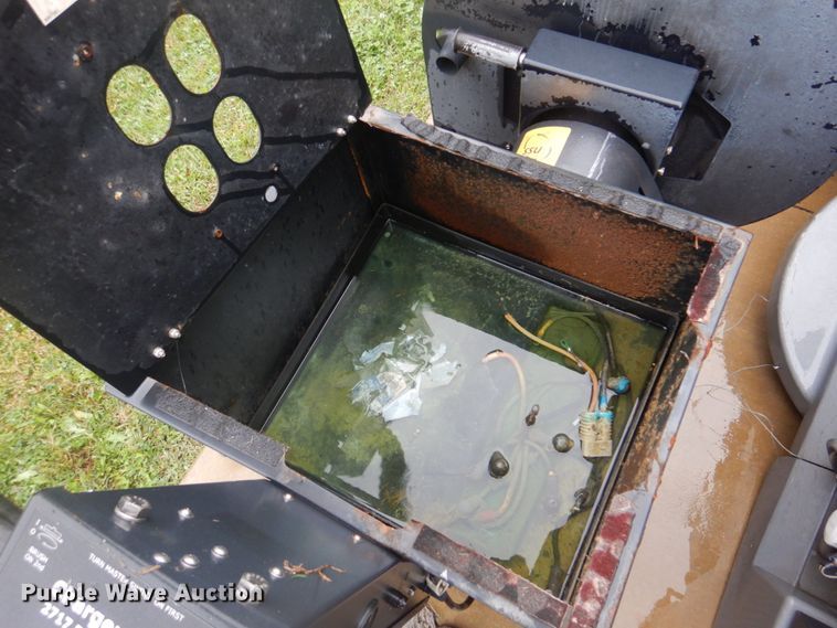 image for item IM9543 (5) floor buffers