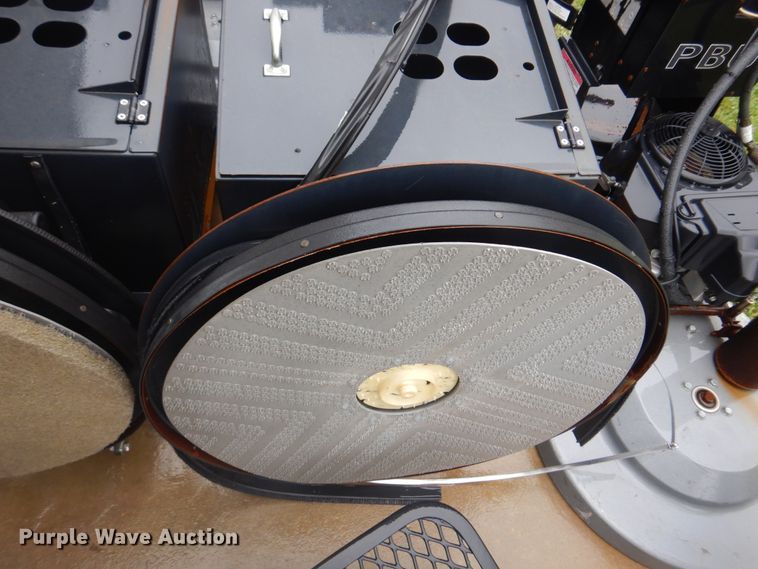 image for item IM9543 (5) floor buffers