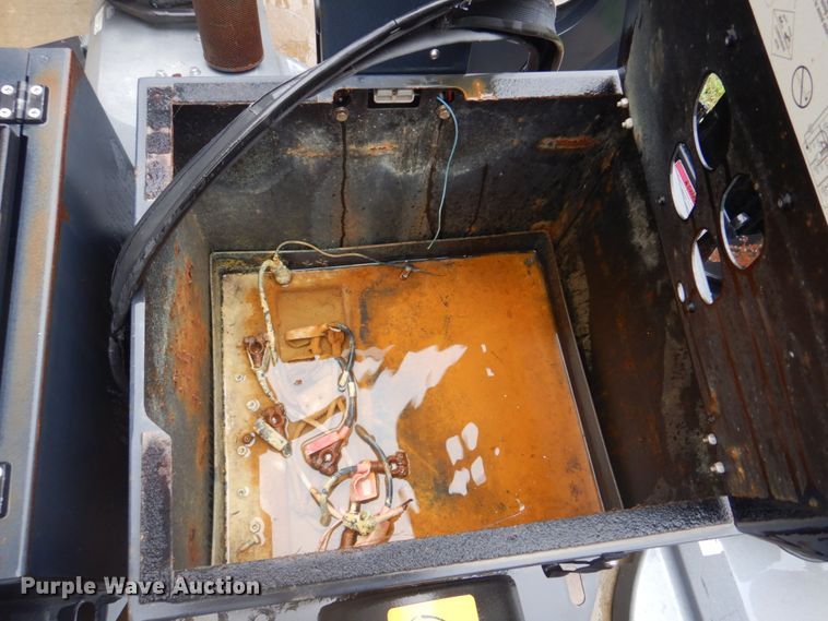 image for item IM9543 (5) floor buffers