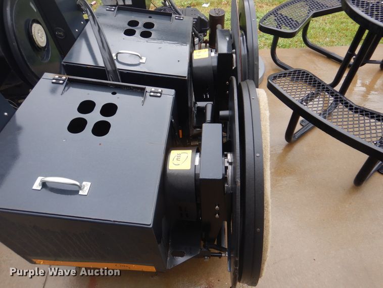 image for item IM9543 (5) floor buffers