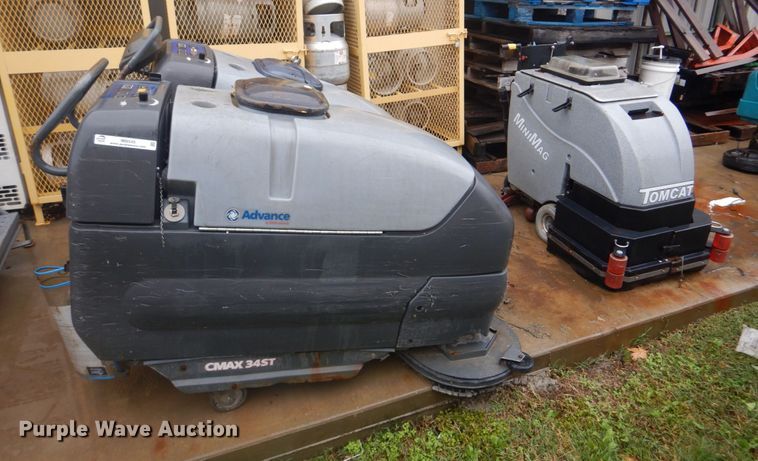 image for item IM9545 (3) floor scrubbers