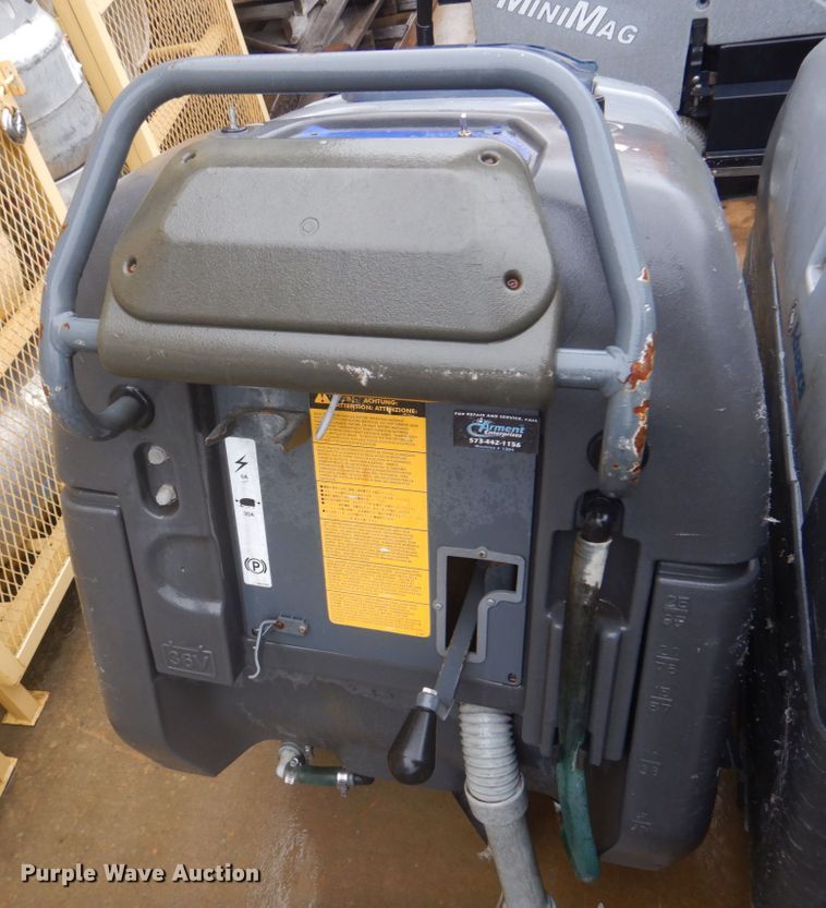 image for item IM9545 (3) floor scrubbers