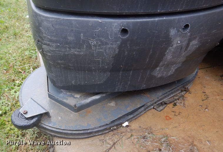 image for item IM9545 (3) floor scrubbers