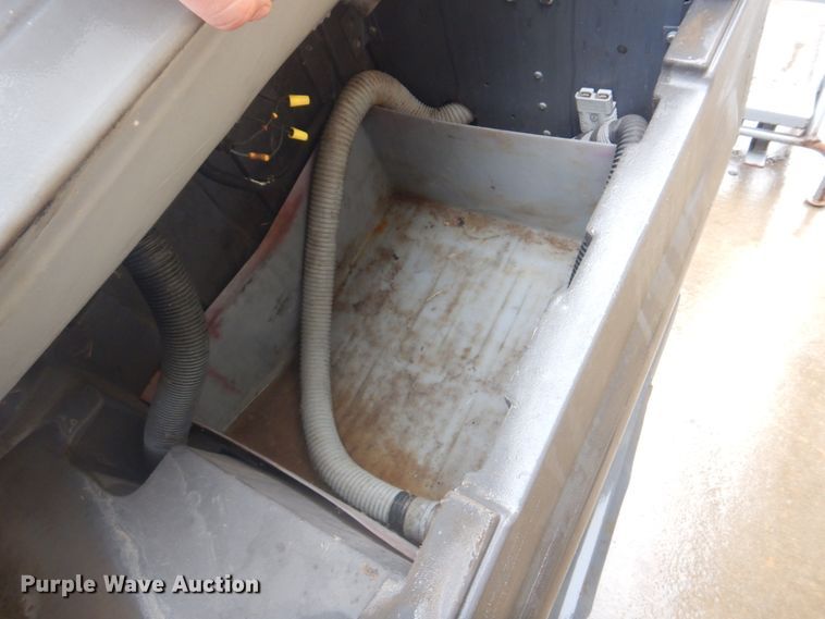 image for item IM9545 (3) floor scrubbers