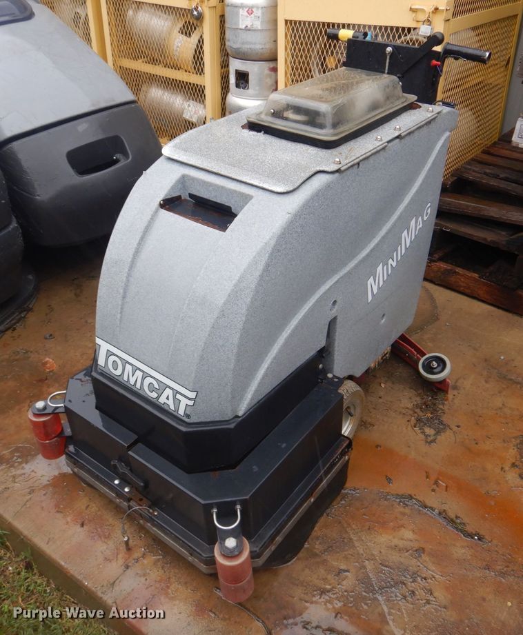 image for item IM9545 (3) floor scrubbers