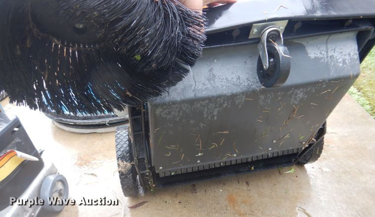 image for item IM9546 Flooring cleaning equipment