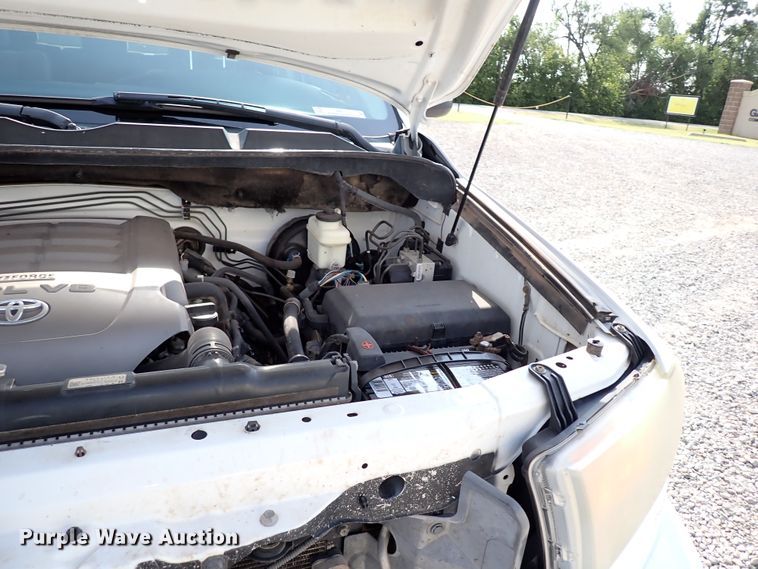 image for item IN9610 2010 Toyota Tundra  Double Cab pickup truck