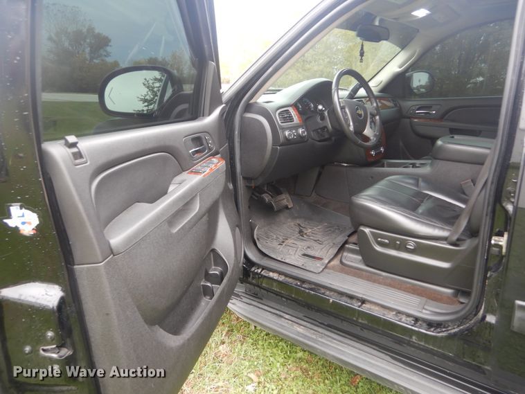 image for item IV9504 2011 Chevrolet Tahoe  SUV