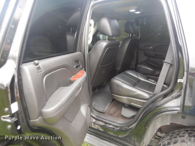 image for item IV9504 2011 Chevrolet Tahoe  SUV