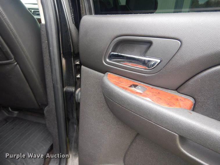 image for item IV9504 2011 Chevrolet Tahoe  SUV