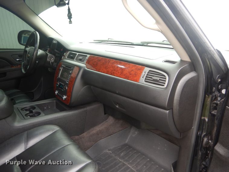 image for item IV9504 2011 Chevrolet Tahoe  SUV